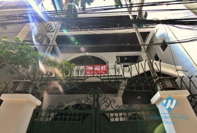 Cosy house with courtyard for rent in Tay Ho, Ha Noi
